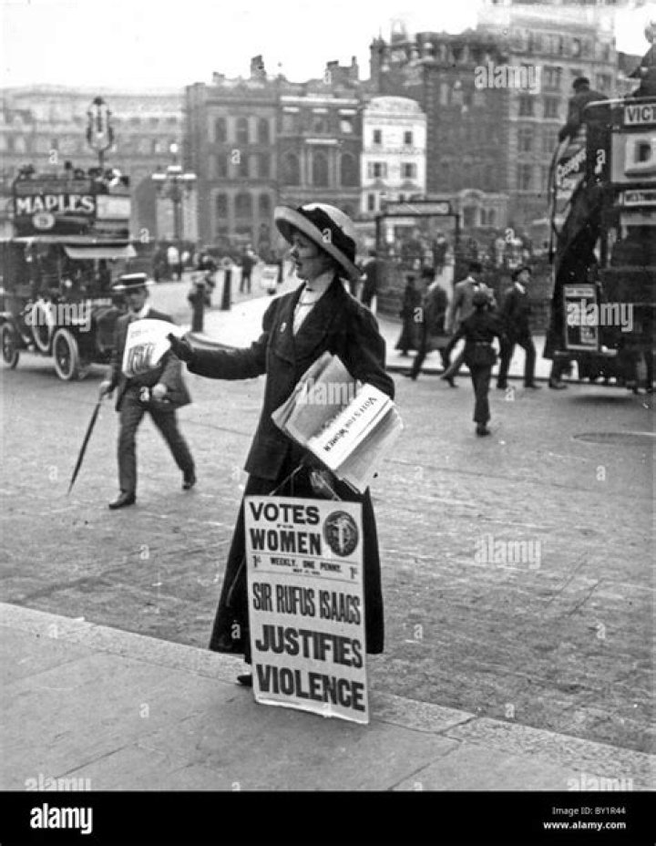 38 Photos That Reveal The Militant Side Of The Suffrage Movement