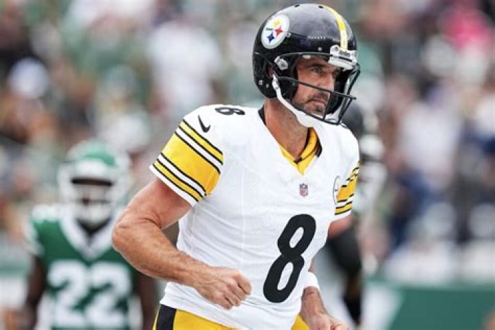 Aaron Rodgers Net Worth 2023: How Much Is The NFL Icon Worth?
