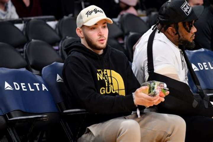 Adin Ross Accused Of Baiting Fans Into Hating IShowSpeed