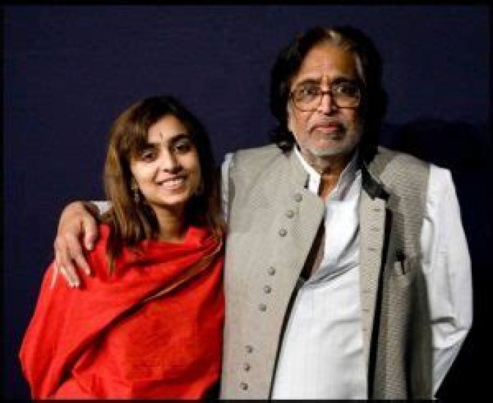 Adinath Mangeshkar Wiki [Lata Mangeshkar’s Nephew] Biography, Wife, Age, Family, Parents & More