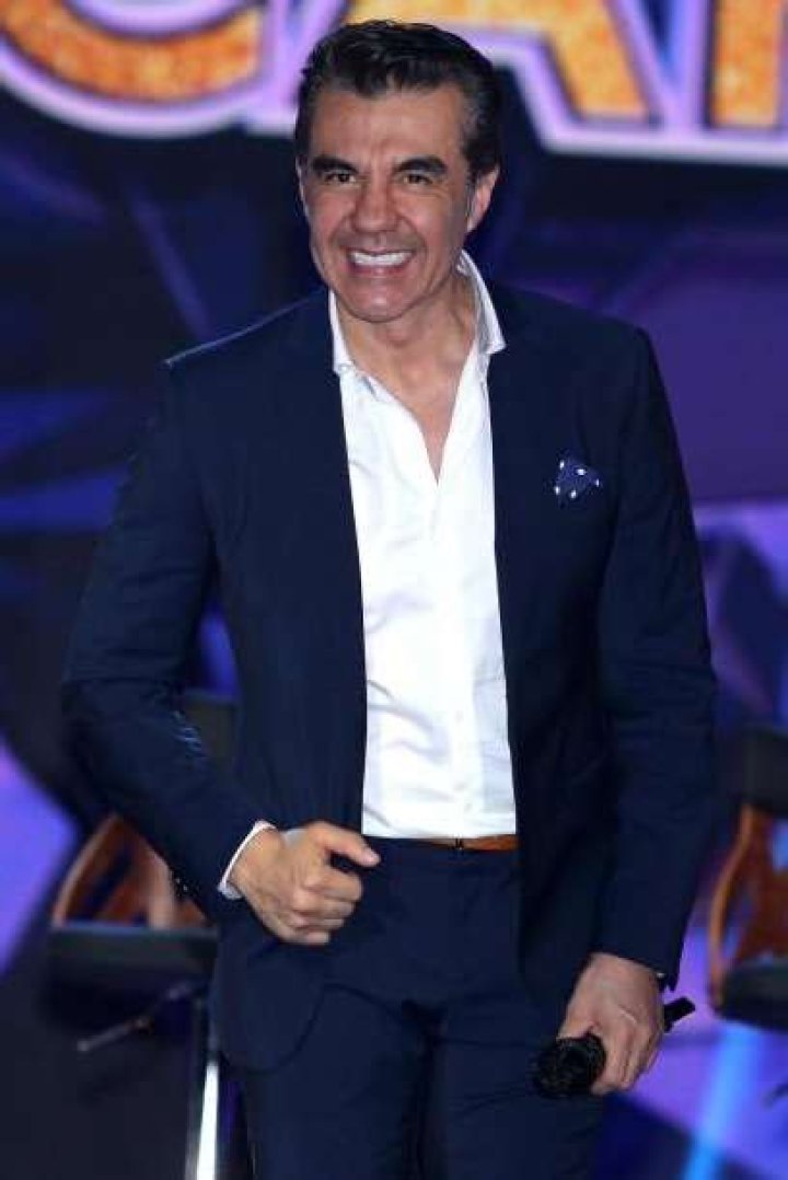 Adrián Uribe (TV Actor) - Age, Birthday, Bio, Facts, Family, Net Worth, Height & More