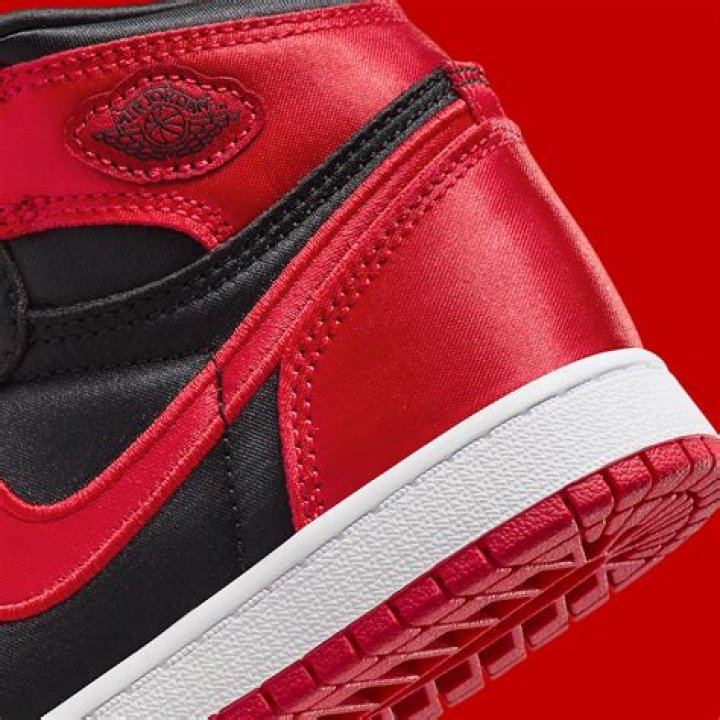 Air Jordan 1 "Satin Bred" Gets A Rumored Release Date
