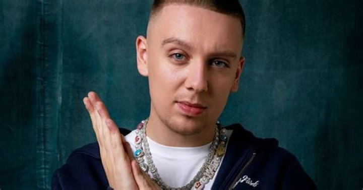Aitch (Rapper) - Age, Birthday, Bio, Facts, Family, Net Worth, Height & More
