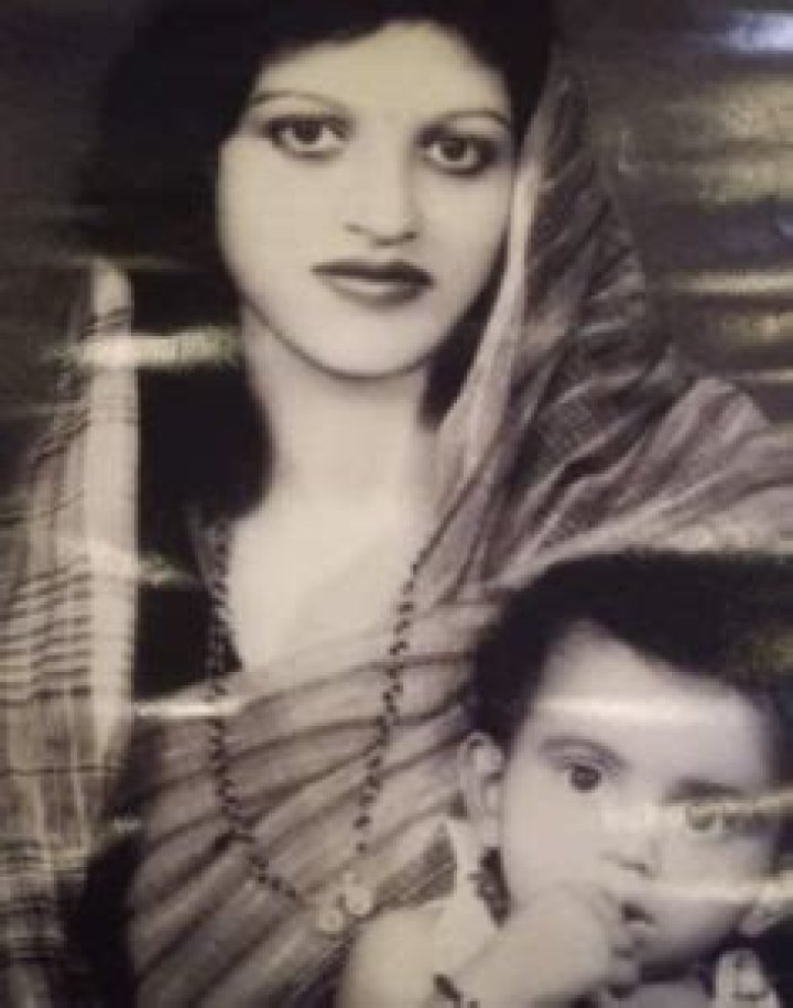 Akshara Singh Biography - Wiki, Husband, Age, Parents, Caste, Height, Net Worth & Facts