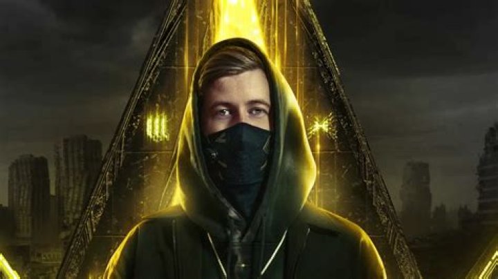 Alan Walker (DJ) - Age, Birthday, Bio, Facts, Family, Net Worth, Height & More
