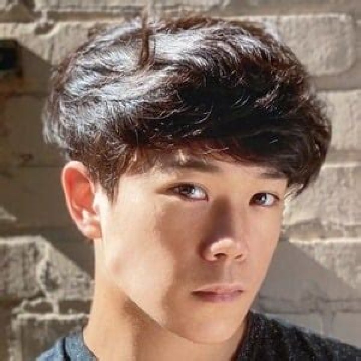 Aleks Le Age And Instagram Bio: 10 Facts To Know