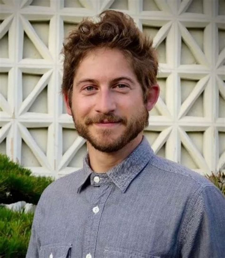 Alex D. Linz (Movie Actor) - Age, Birthday, Bio, Facts, Family, Net Worth, Height & More