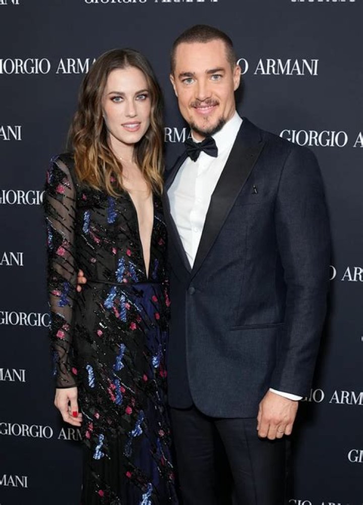 Alexander Dreymon Biography, Age, Height, Wife, Net Worth, Family
