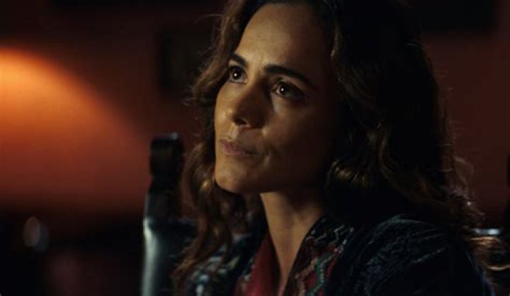 Alice Braga – Celebsgraphy