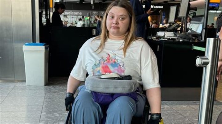 Amy Pohl (TikTok Star) - Age, Birthday, Bio, Facts, Family, Net Worth, Height & More
