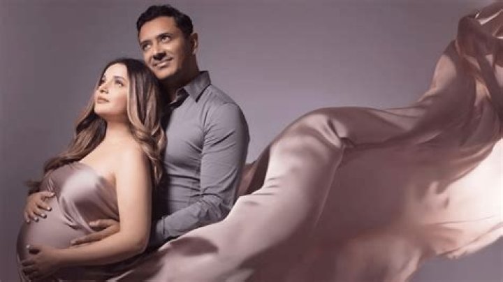 Amy Schumer Claps Back at Fans Who Think She’s Been Pregnant Too Long: ‘Imagine How I Feel!’