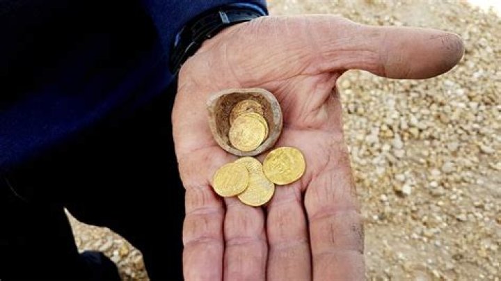 Ancient Piggy Bank With Gold Coins Found In Time For Hanukkah