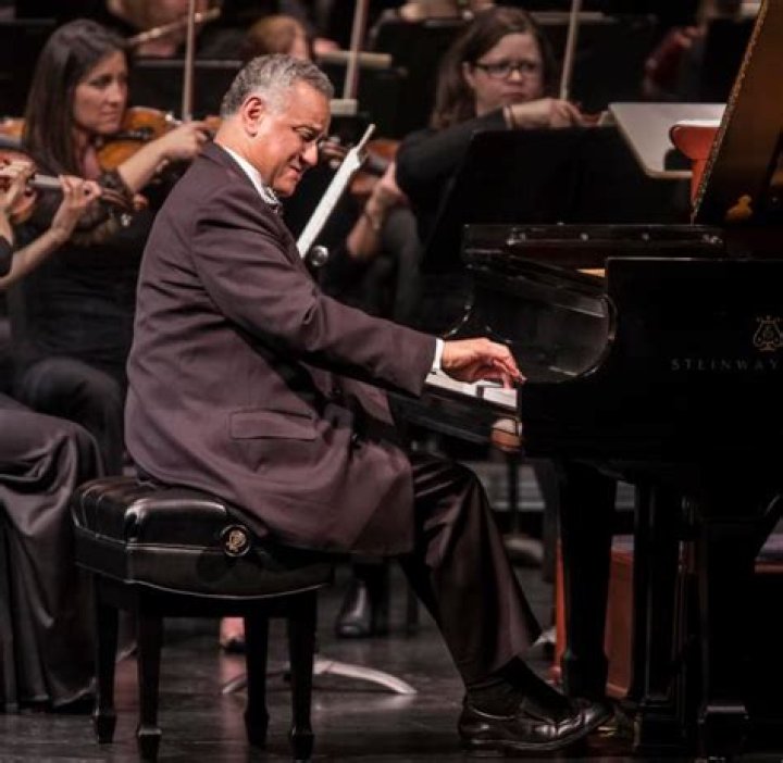 Andre Watts (Pianist) - Age, Birthday, Bio, Facts, Family, Net Worth, Height & More