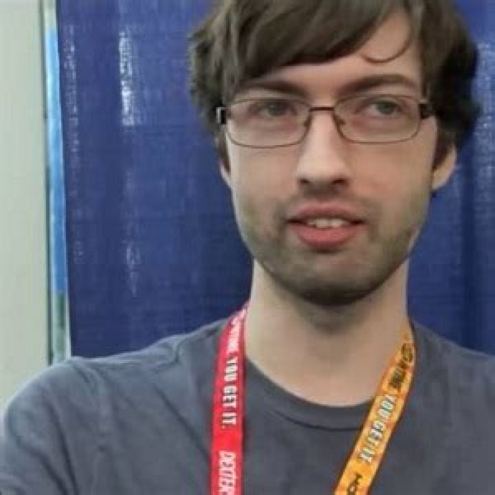Andrew Hussie Age - Bio, Wiki, Height, Net Worth, Relationship (2023)