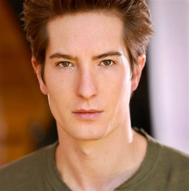 Andrew James Allen (TV Actor) - Age, Birthday, Bio, Facts, Family, Net Worth, Height & More