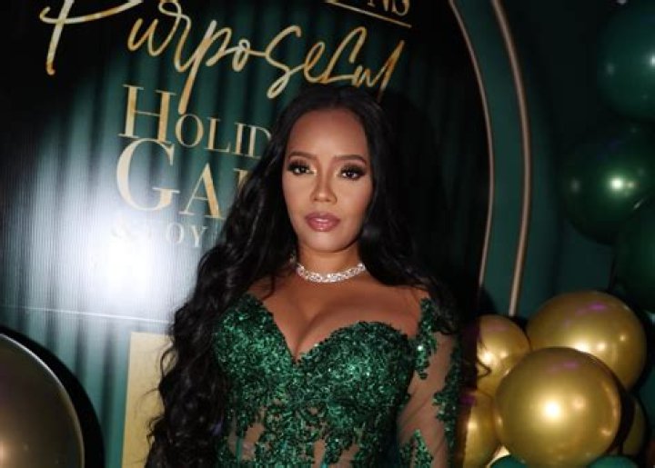 Angela Simmons’ Sizzling Swimsuit Thirst Traps Leave Fans Drooling