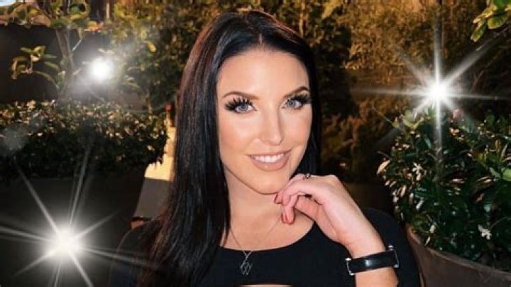 Angela White Biography, Age, Height, Husband, Net Worth, Family