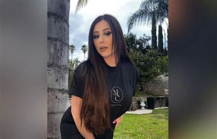 Annette 69 (Annette Ruiz) Wiki, Age, Boyfriend, Family, Height, Net Worth, and BIO