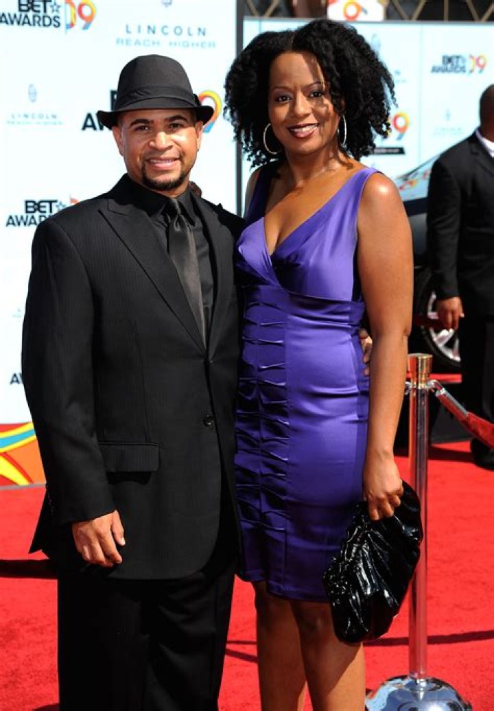 Are Tempestt Bledsoe and Darryl Bell still together?
