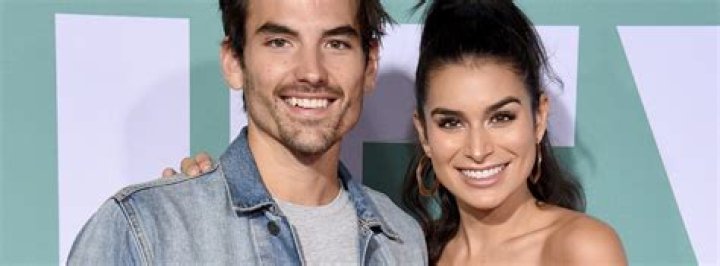 Ashley Iaconetti Biography, Age, Height, Husband, Net Worth, Family