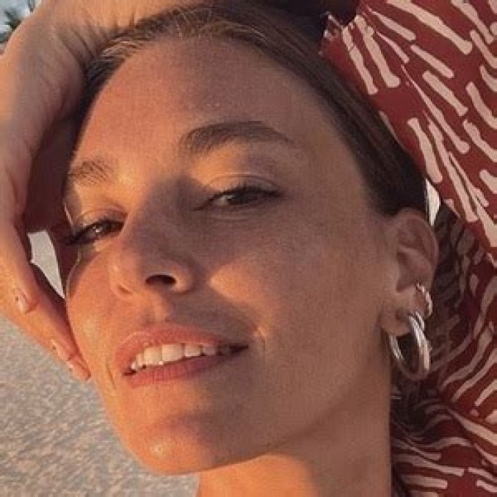 Asli Enver (TV Actress) - Age, Birthday, Bio, Facts, Family, Net Worth, Height & More