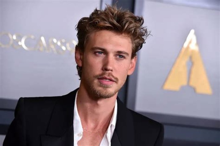 Austin Butler Has a Supportive Family! Meet the ‘Elvis’ Star’s Late Mom, Sister and More