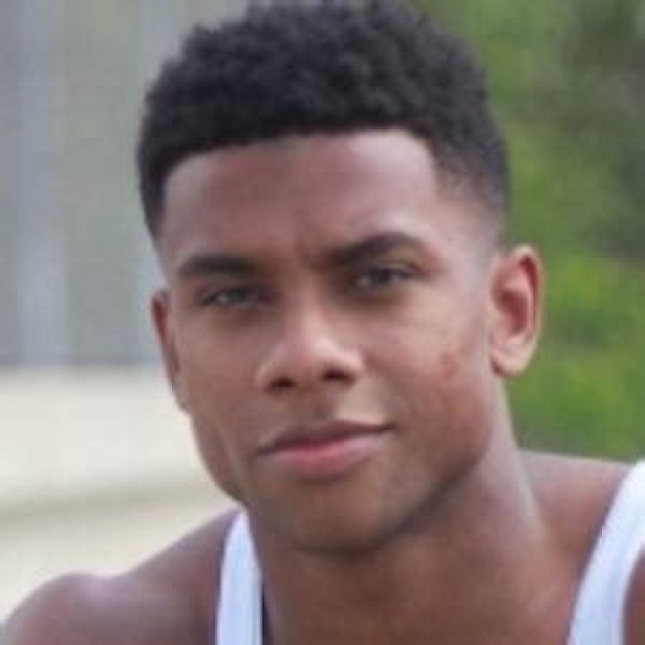 Austin Dunham (YouTube Star) - Age, Birthday, Bio, Facts, Family, Net Worth, Height & More