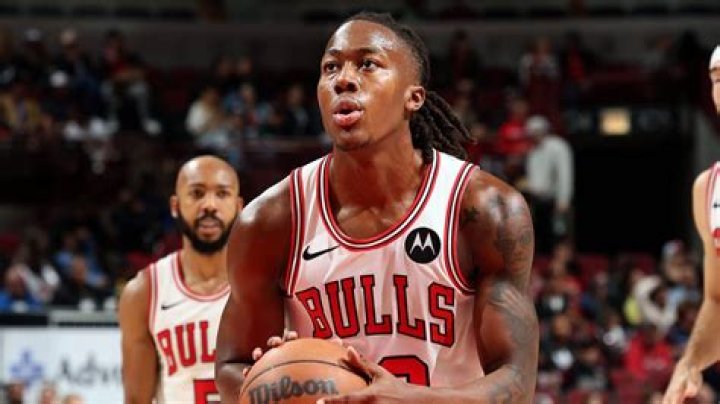 Ayo Dosunmu (Basketball Player) - Age, Birthday, Bio, Facts, Family, Net Worth, Height & More