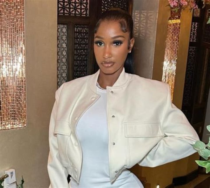 Bernice Burgos (Instagram Star) - Age, Birthday, Bio, Facts, Family, Net Worth, Height & More