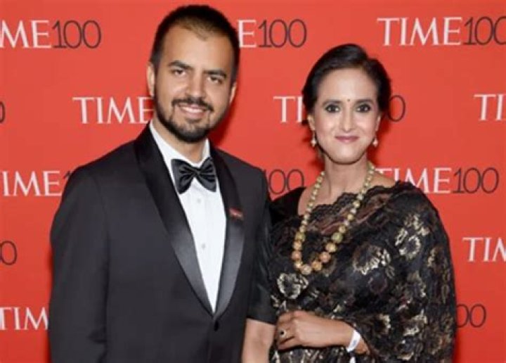 Bhavish Aggarwal Biography, Age, Height, Wife, Net Worth, Family