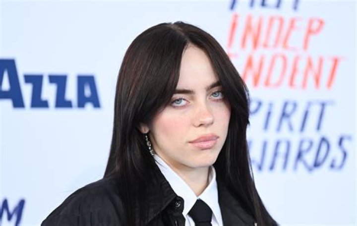 Billie Eilish (Pop Singer) - Wiek, urodziny, bio, fakty, rodzina, wartość netto, wzrost i więcej