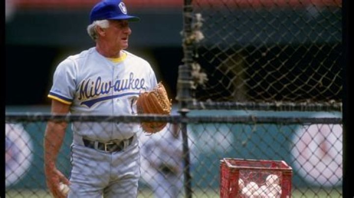 Bob Uecker (Baseball Player) - Age, Birthday, Bio, Facts, Family, Net Worth, Height & More