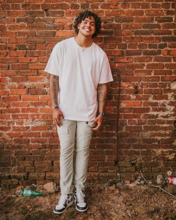 Braden Galloway Age | Wiki, Net worth, Bio, Height, Girlfriend