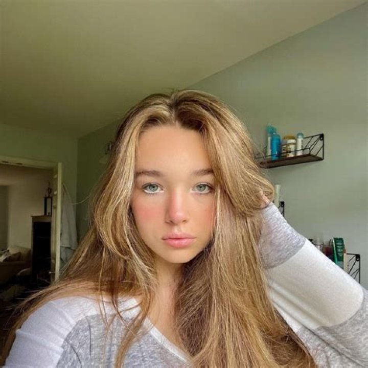 Bria Jones (TikTok Star) - Age, Birthday, Bio, Facts, Family, Net Worth, Height & More