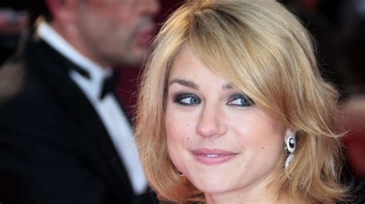 Briana Roy (Actrice de cinéma) - Âge, anniversaire, biographie, faits, famille, valeur nette, taille et plus