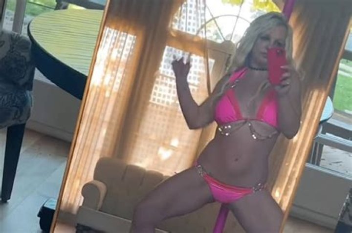 Britney Spears' Stripper Pole Video Earns Her Hilarious Nickname From Plies