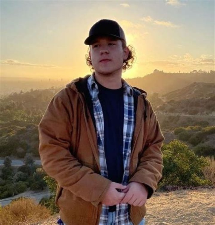 Caleb Kennedy Wiki - Age, Family, Girlfriend, Biography & More