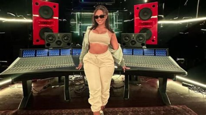 Camila Bernal (Instagram Star) - Age, Birthday, Bio, Facts, Family, Net Worth, Height & More