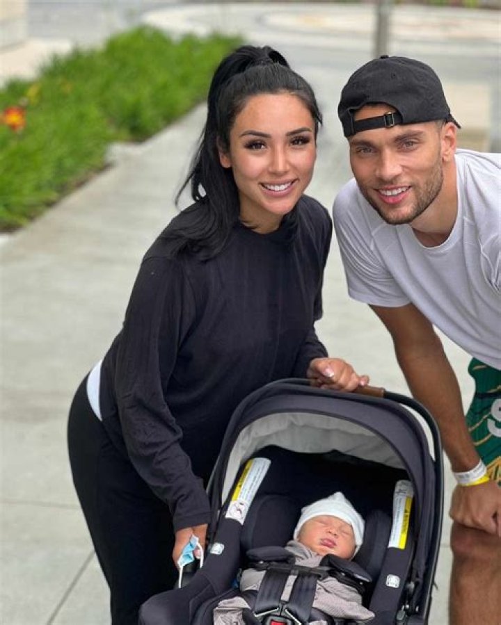 Camryn LaVine (Instagram Star) - Age, Birthday, Bio, Facts, Family, Net Worth, Height & More