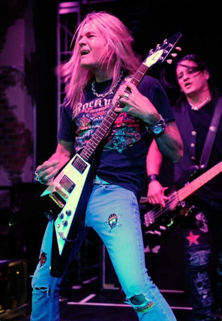 Carlos Cavazo (Guitarist) - Age, Birthday, Bio, Facts, Family, Net Worth, Height & More