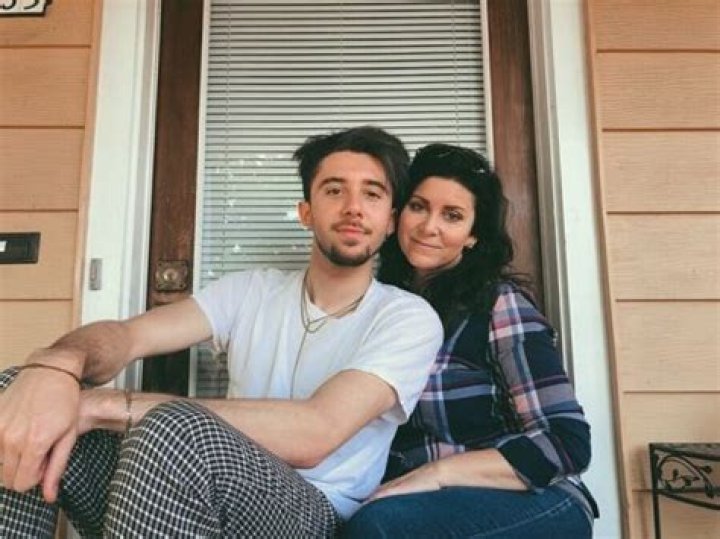 Carlos Peralta Age | Wiki, Net worth, Bio, Height, Girlfriend?