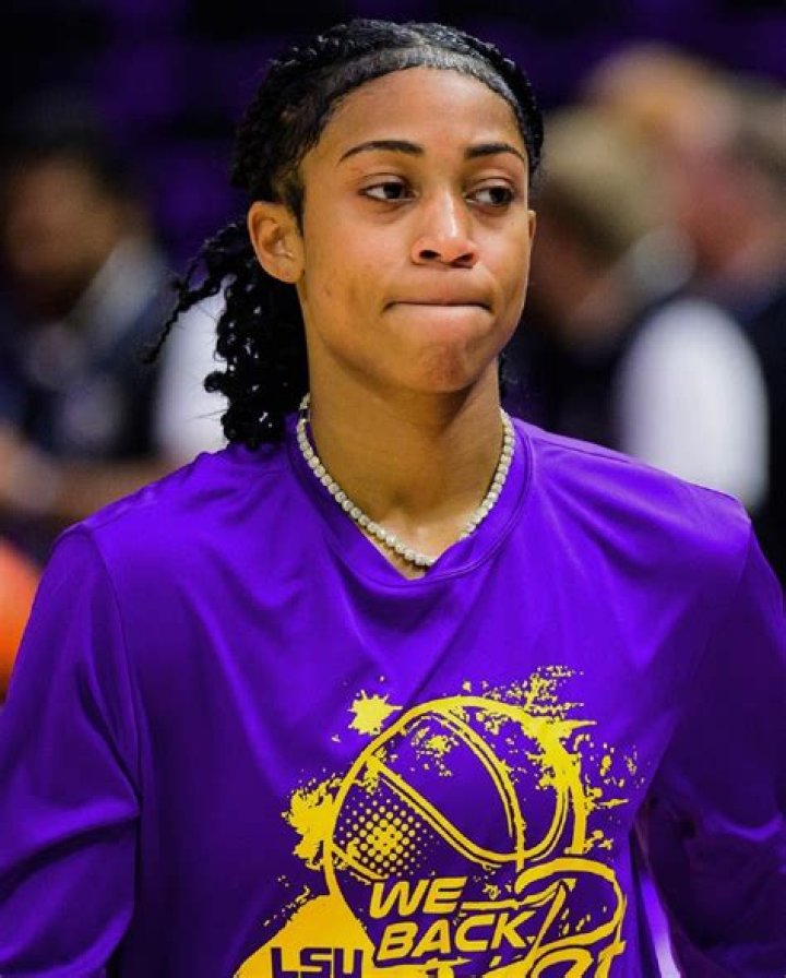 Carlton Morris Biography, Age, Height, Wife, Net Worth, Family