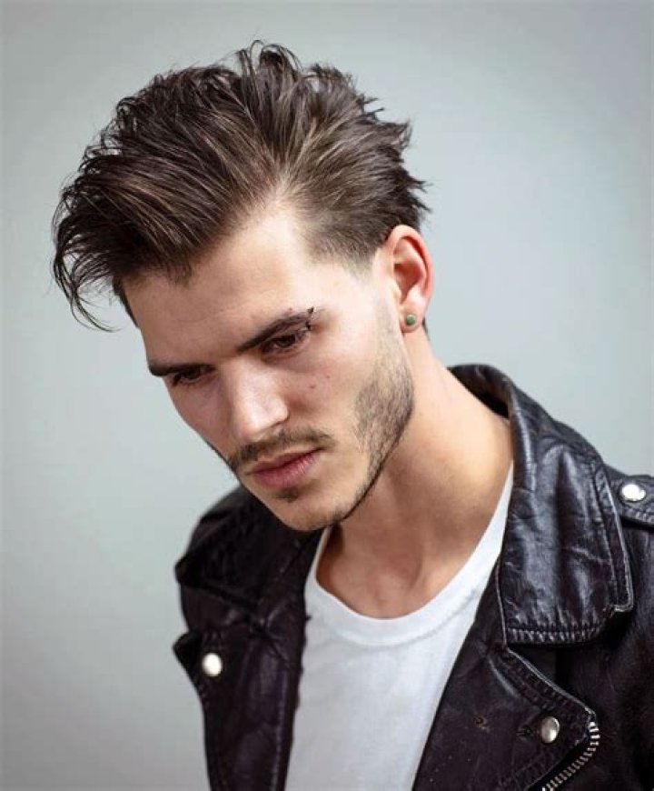 Cassie Reflects On "Personal Demons" She Faced In The Past With 2017 Throwback