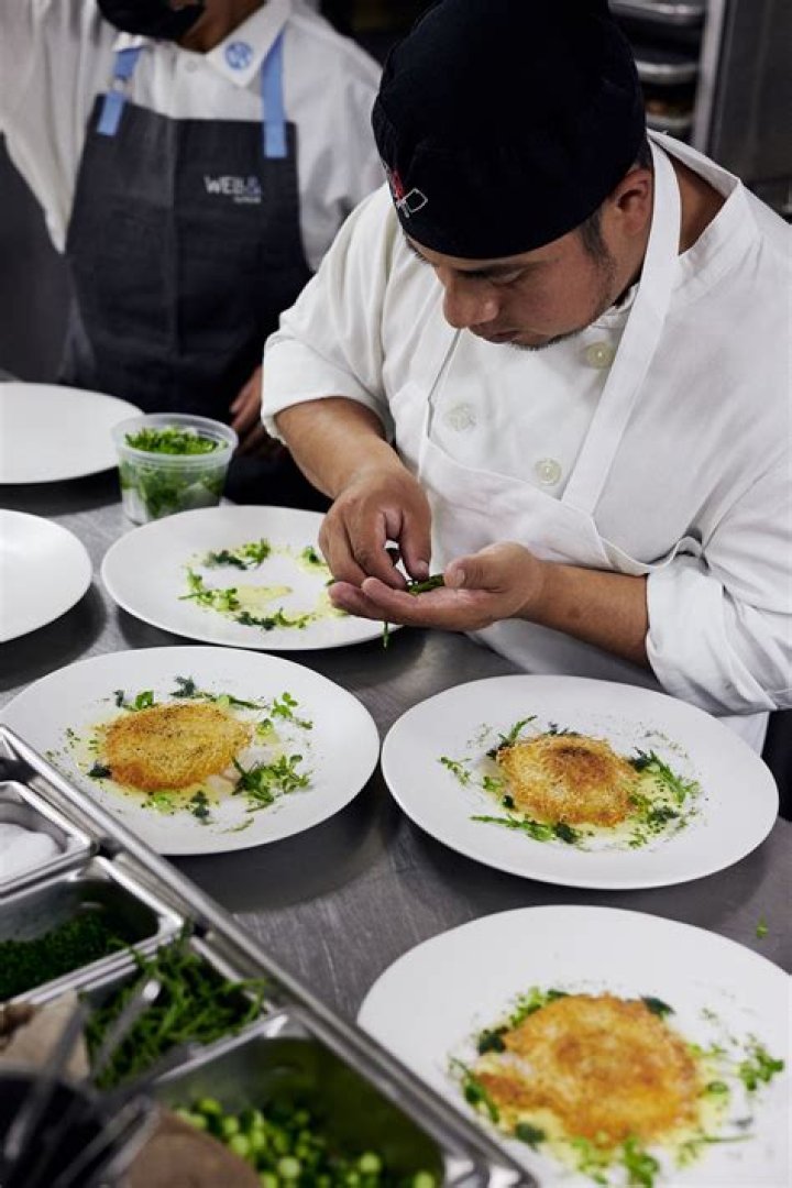 Celebrity Chef Charlie Palmer Brings Back NYC’s Iconic Aureole Restaurant for a Limited Time