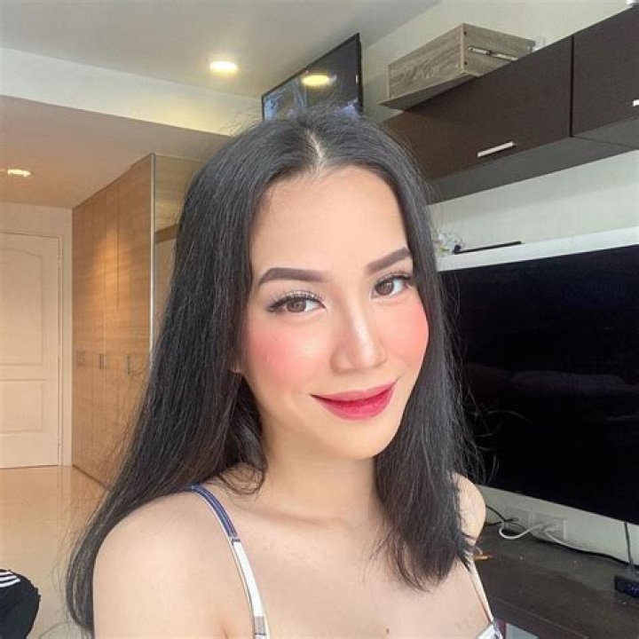 Charisse Galang (YouTube Star) - Age, Birthday, Bio, Facts, Family, Net Worth, Height & More