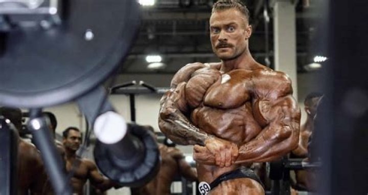 Chris Bumstead Age - Bio, Wiki, Height, Net Worth, Relationship (2023)