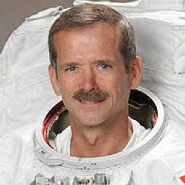 Chris Hadfield (Astronaut) - Age, Birthday, Bio, Facts, Family, Net Worth, Height & More