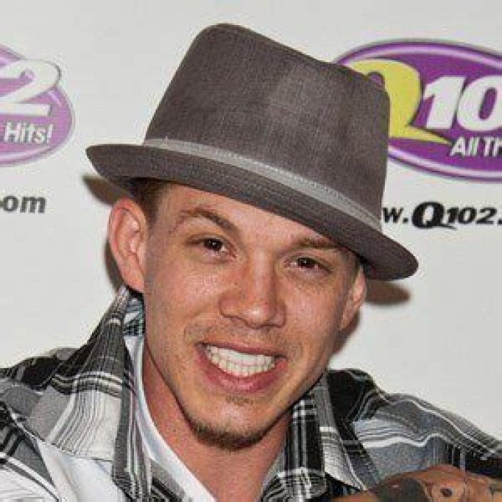 Chris Rene (Rapper) - Age, Birthday, Bio, Facts, Family, Net Worth, Height & More