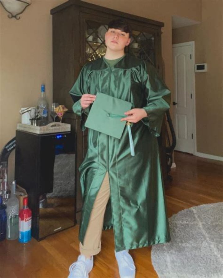 Connor Hesse Age | Wiki, Net worth, Bio, Height, Girlfriend