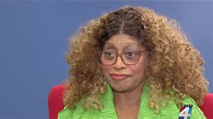 Corrine Brown (Politician) - Age, Birthday, Bio, Facts, Family, Net Worth, Height & More